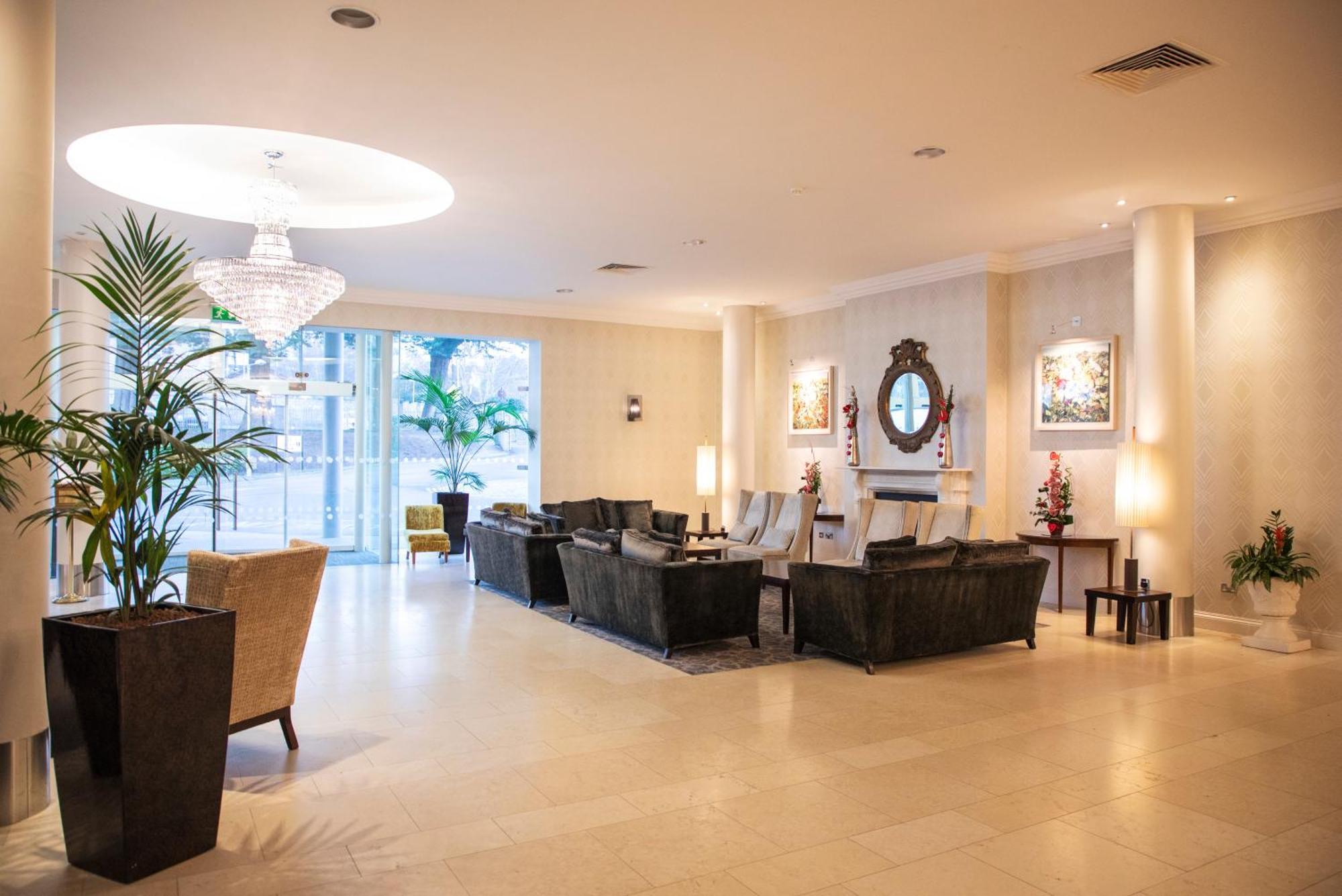 Grand Hotel Malahide Dış mekan fotoğraf