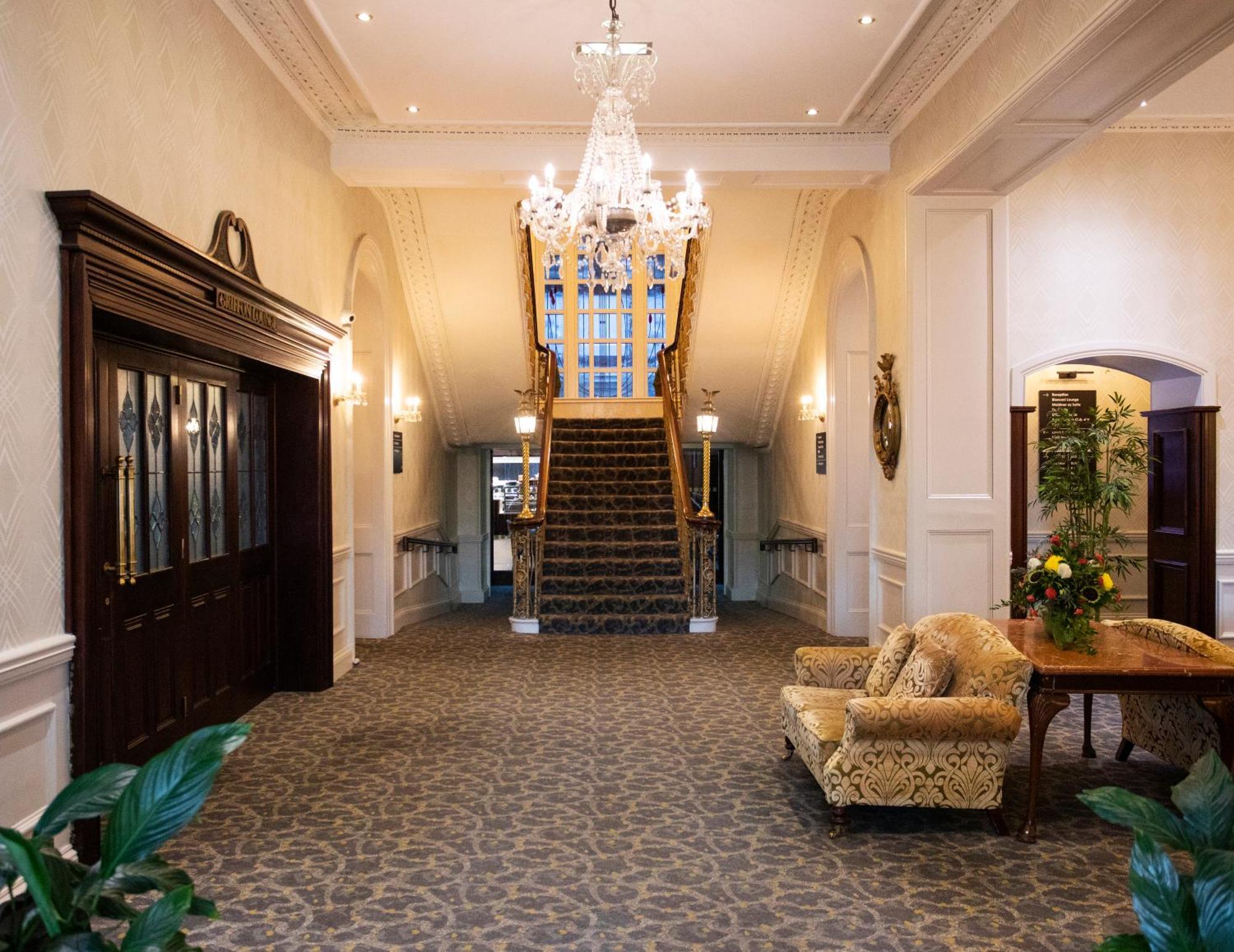 Grand Hotel Malahide Dış mekan fotoğraf