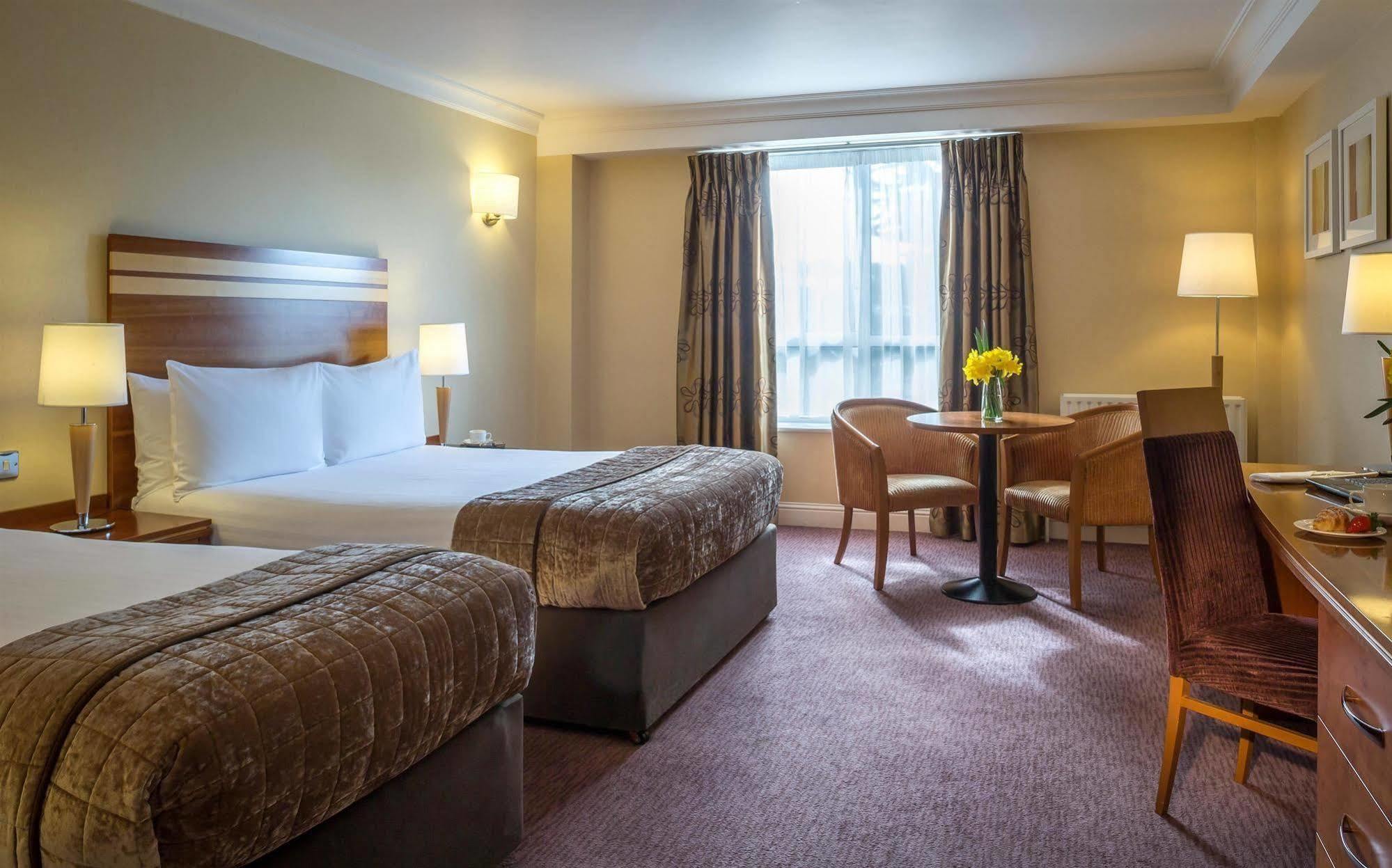 Grand Hotel Malahide Dış mekan fotoğraf