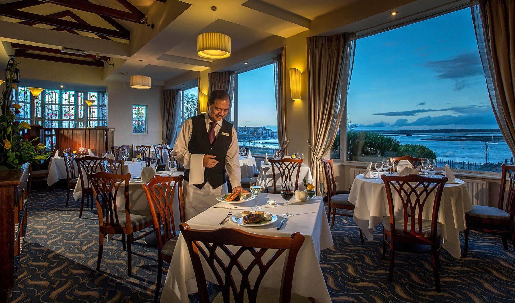 Grand Hotel Malahide Dış mekan fotoğraf